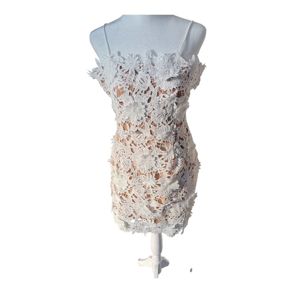Commense‎ Floral Lace Appliqué Bodycon Mini Dress White M NWT Spaghetti Strap - Picture 6 of 11